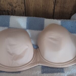 Seamless Nude Strapless Bra